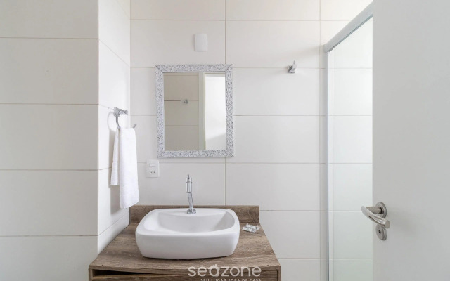 Apto c/sacada e churrasq a 150m da praia SDP0206