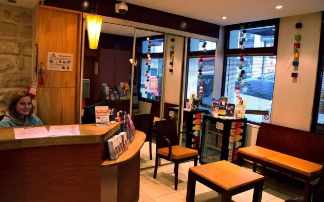 Plug Inn Boutique Hostel