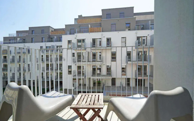Meraki Apartment