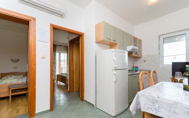 Apartments and Room Ljubica