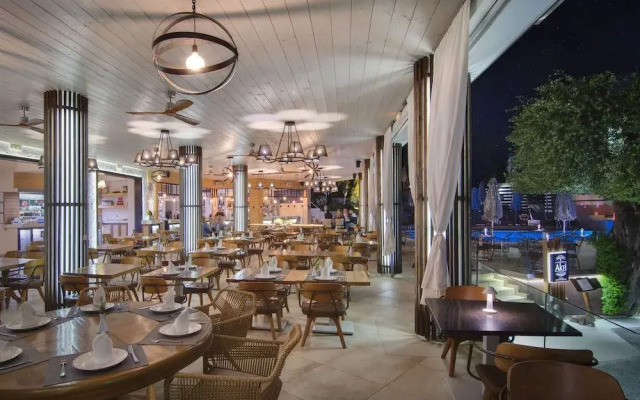 Valtos Beach Hotel