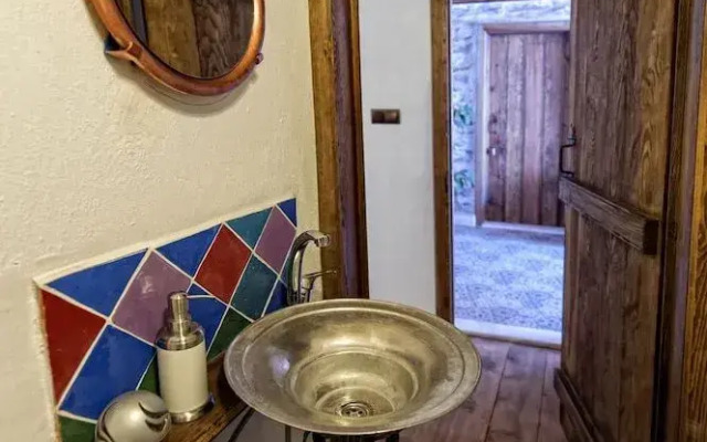 Birgi Hotel Saliha Hanim Tas Konak