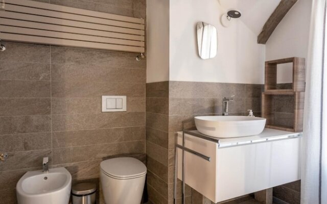 Santo Stefano 13 - Quadrilocale Elegante