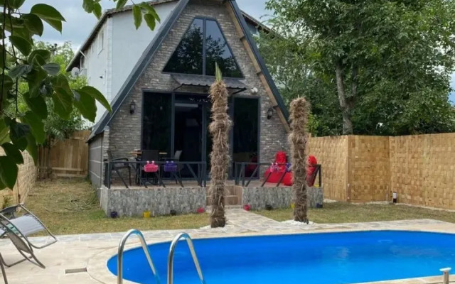 Sleek Bungalow With Private Pool Near Sapanca Lake
