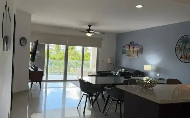 New Casa Paradise Ocean View 2 Bedroom Apts