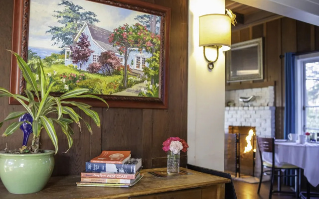 The Inn at Schoolhouse Creek