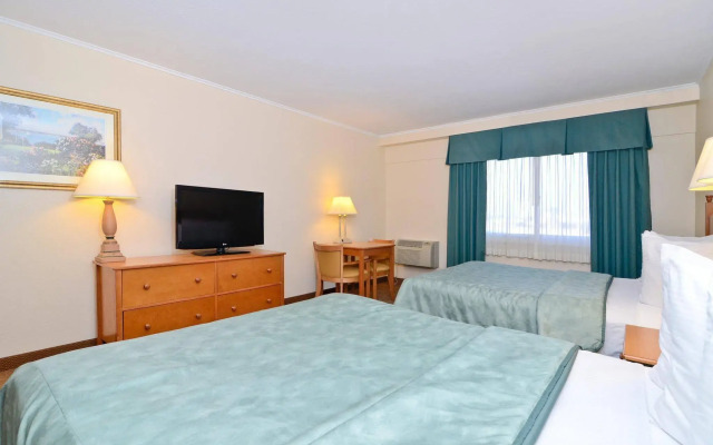Best Western Pioneer Inn & Suites