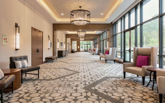 Embassy Suites by Hilton Berkeley Heights