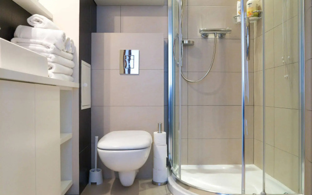 Apartament One by Your Freedom