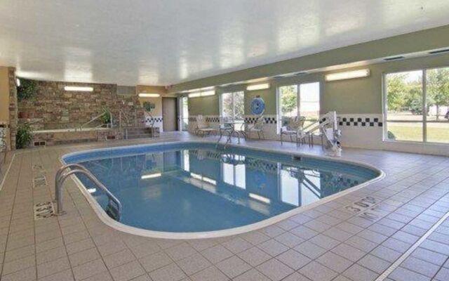 Quality Inn & Suites Mankato East