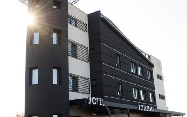 Hotel Ideo Lux