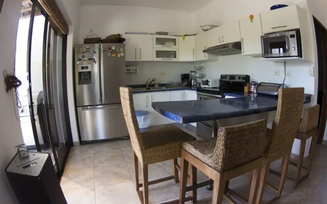 Luxury Villas Monterrico
