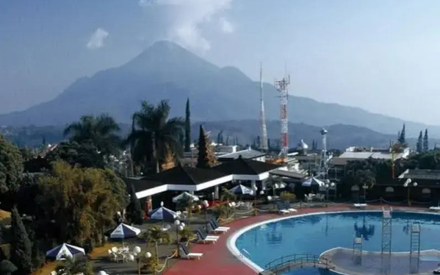 Surya Hotel & Cottages Prigen