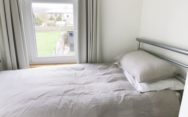 3 Overlands, Settle