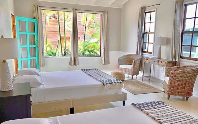 Utila Seabreeze Vacation Apartments