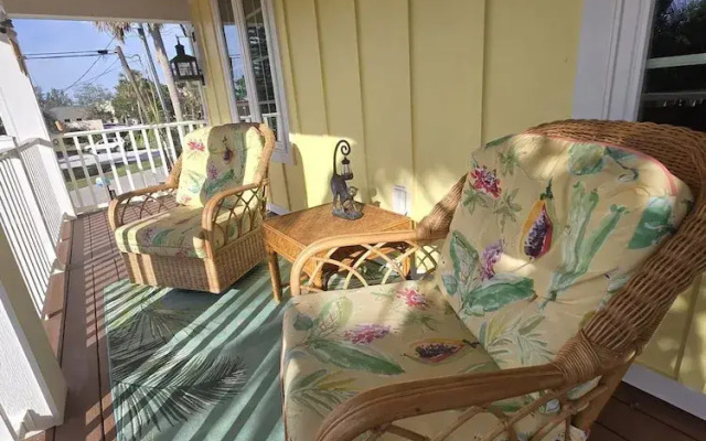 4 Bedroom Studio Luxury Suite