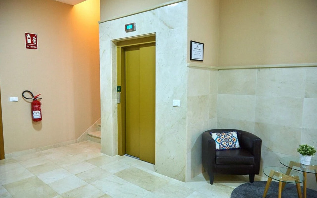 Apartamentos Rolycar