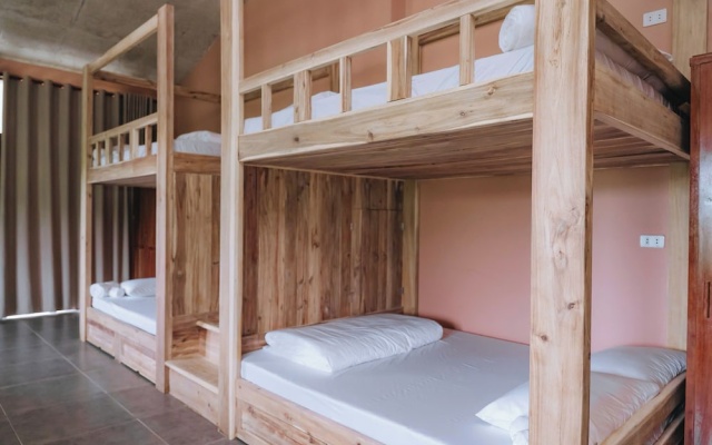 Do Luong Legend Camping & Resort – Guest Rooms – Do Luong