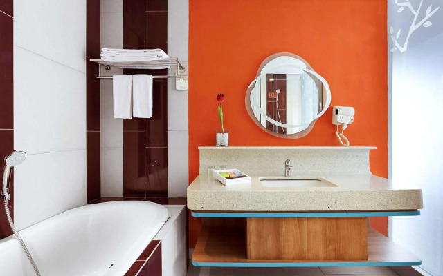 Grand Livio Kuta Hotel