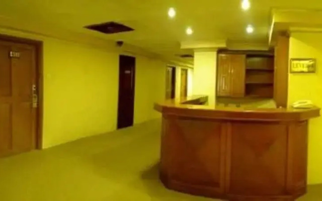 Central Hotel Yangon