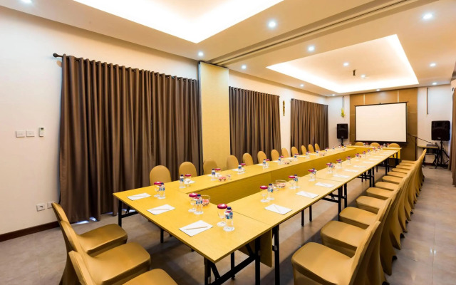 Horison Seminyak Bali