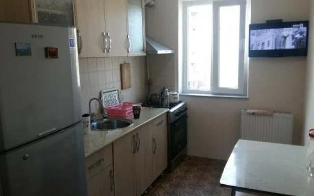 Batumi Golden Fish Bakuri