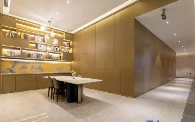 Oranges  Hotel (Guangzhou Shiling Leather City Store)