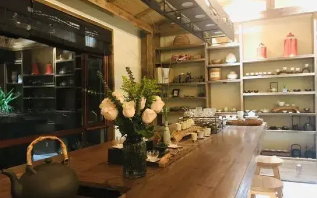 Xiangjian Chashe Hostel