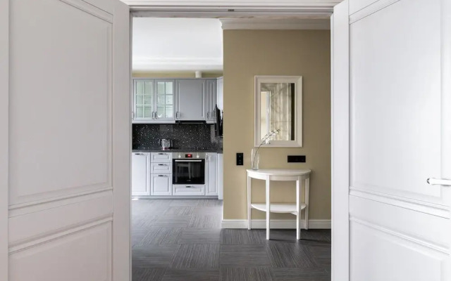 Apartments B. Sampsonievsky 4-6