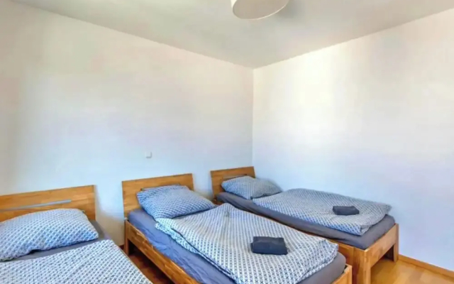 Cozy Neuss Apartment With Modern Amenities