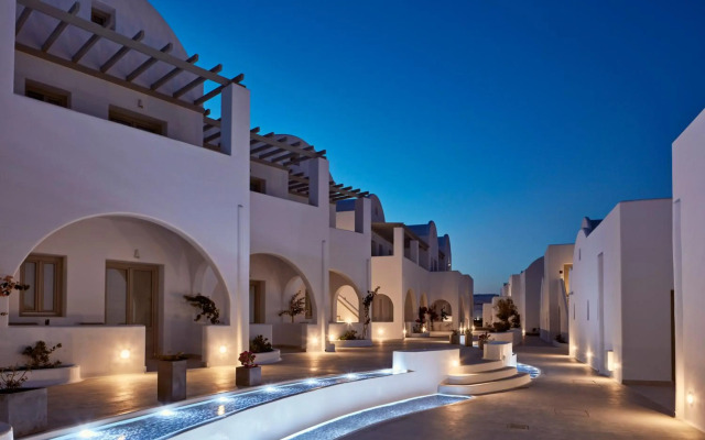 Costa Grand Resort & Spa