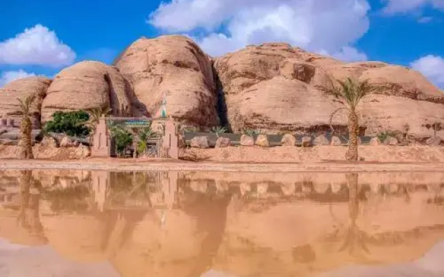 Captains Desert Camp