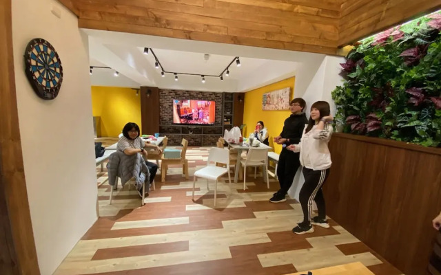 Owl Hostel