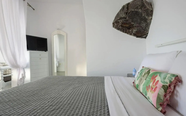 Thirea Suites & Studios - Adults Only