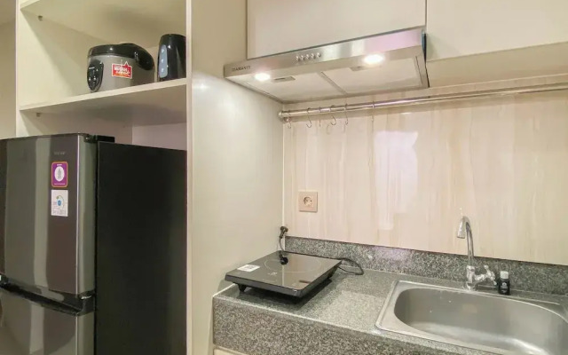 Modern Look 2BR Corner Transpark Cibubur Apartment
