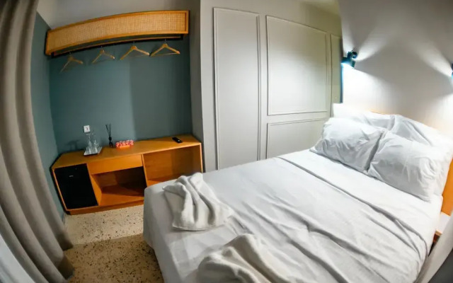Belle Athenes - Luxury Rooms at Monastiraki Railway Station