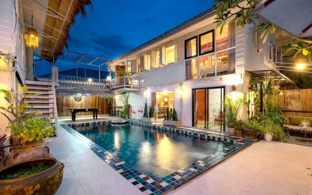 Paradise 6 Bedroom Pool Villa