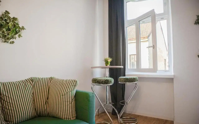 Perfectly situated 2BR Apt. - ideal for Longstays