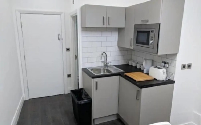 Kapsule Apartments