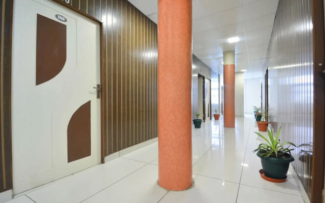 OYO 16515 Hotel Bombay Residency