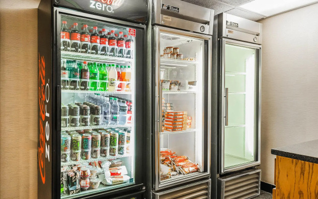 Spark by Hilton Denver East I 70