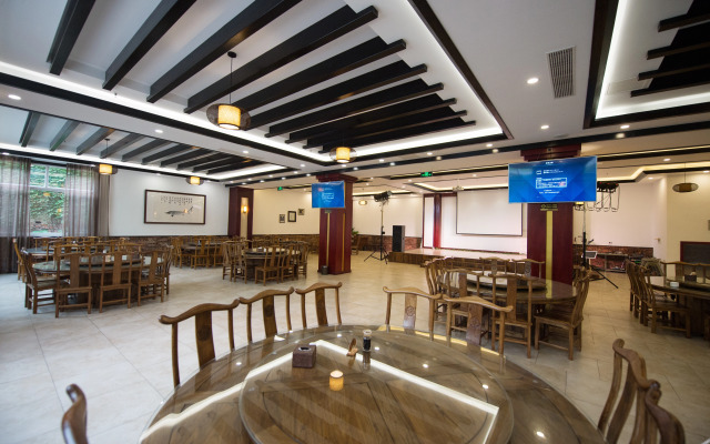 Jinan Xueyuanchang Fisherman's Residence (Xueye Lake)