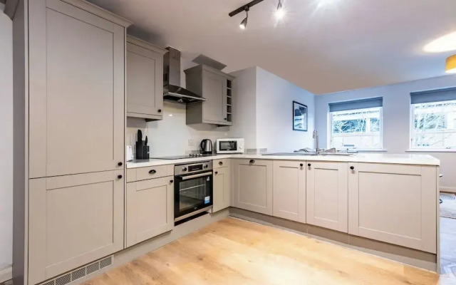 Apartment on Fulford
