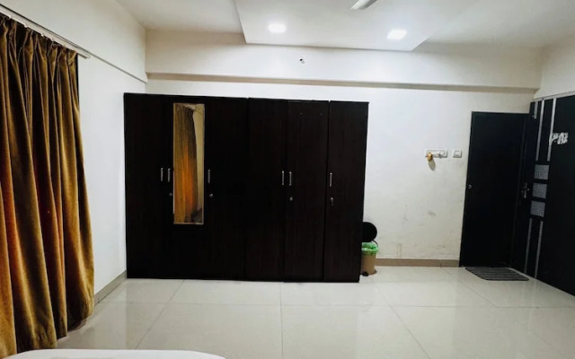Hsquare Service Apartment Malad