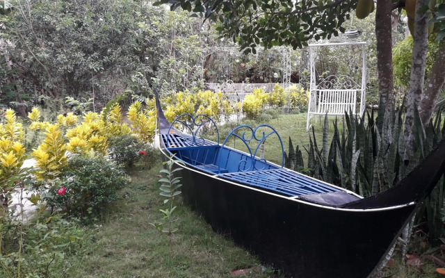 Relaxing Garden Resort