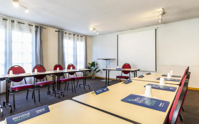 Hotel Campanile Melun Sud - Dammarie Les Lys