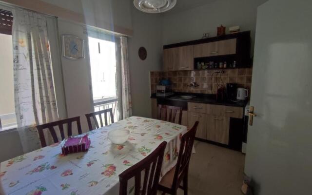 Apartment 110 sqm free parking