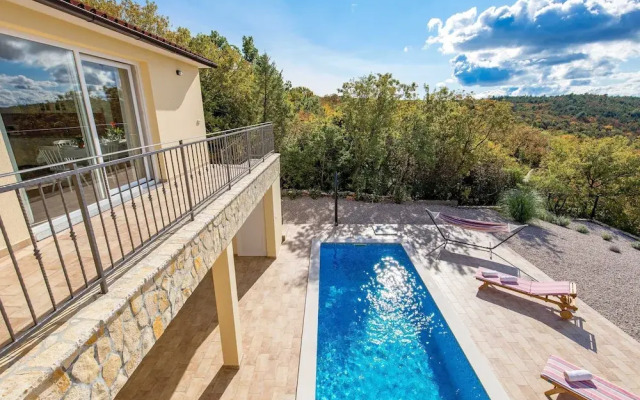 Wonderful Labin Villa With Private Pool and Sea Views