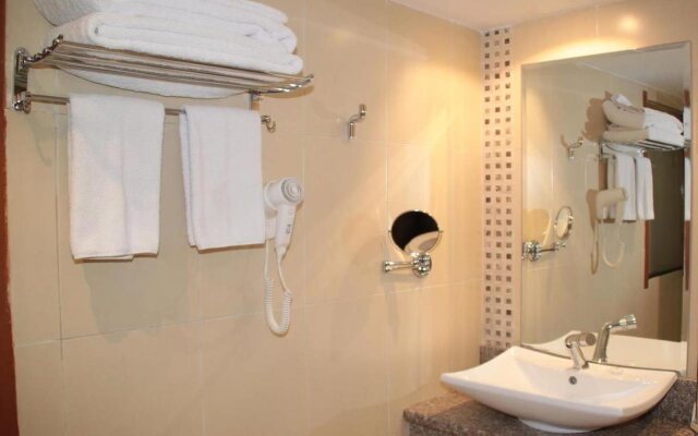 Best Western Plus Meridian Hotel