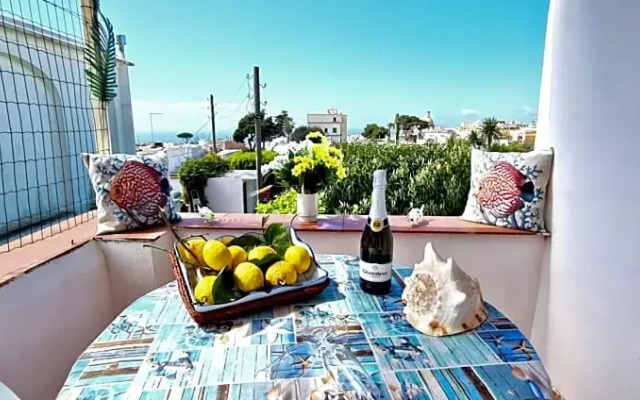 Luna Caprese Room